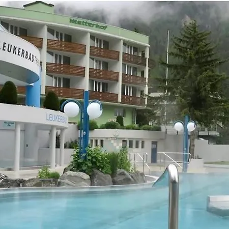 Matterhof Lägenhetshotell 3*